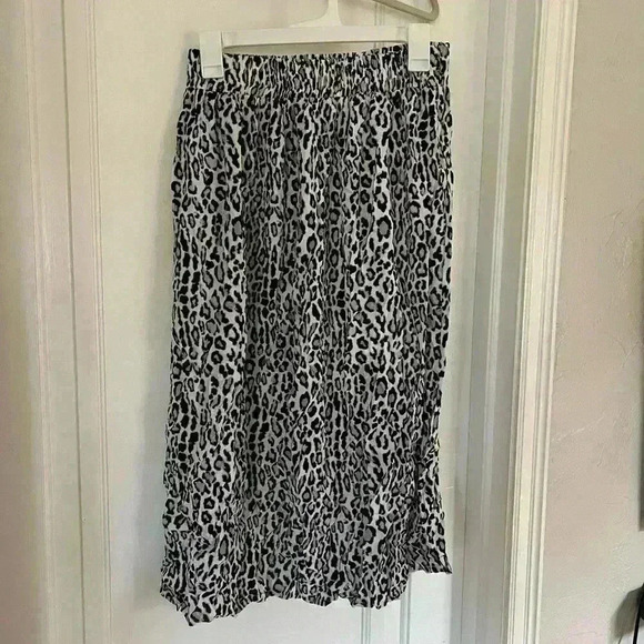 NA-KD Leopard Cheetah Midi Skirt high elastic waist flowy fit white leo print - Picture 9 of 10